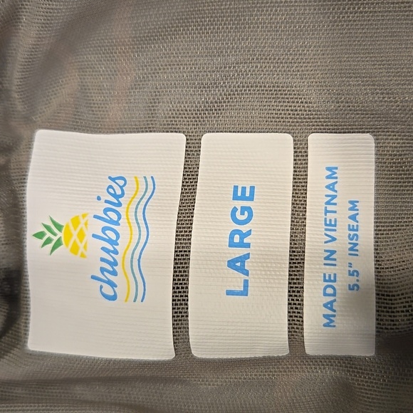 CHUBBIES "THE FUNSET BOULEVARDS" SWIM TRUNKS. 5.5" INSEAM. FLAMINGOS. SIZE LARGE - Picture 6 of 12